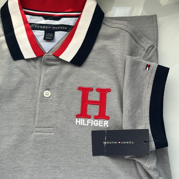Tommy Hilfiger polo - Picture 2 of 3